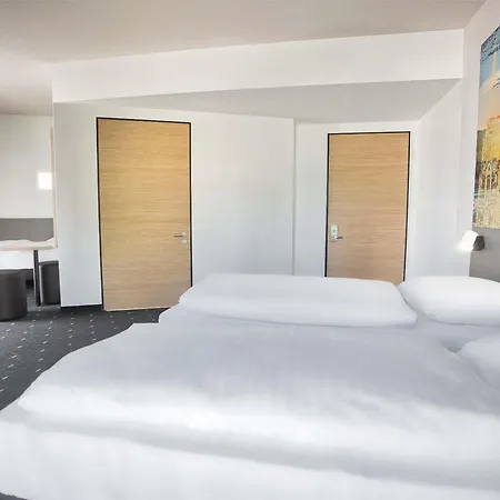 מלון Koeln-city 3*